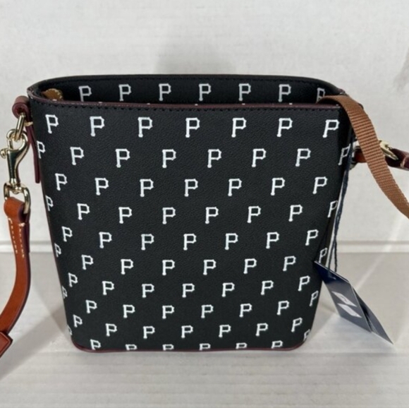 Pittsburgh Pirates Dooney & Bourke Small Zip Crossbody Bag - Picture 4 of 10